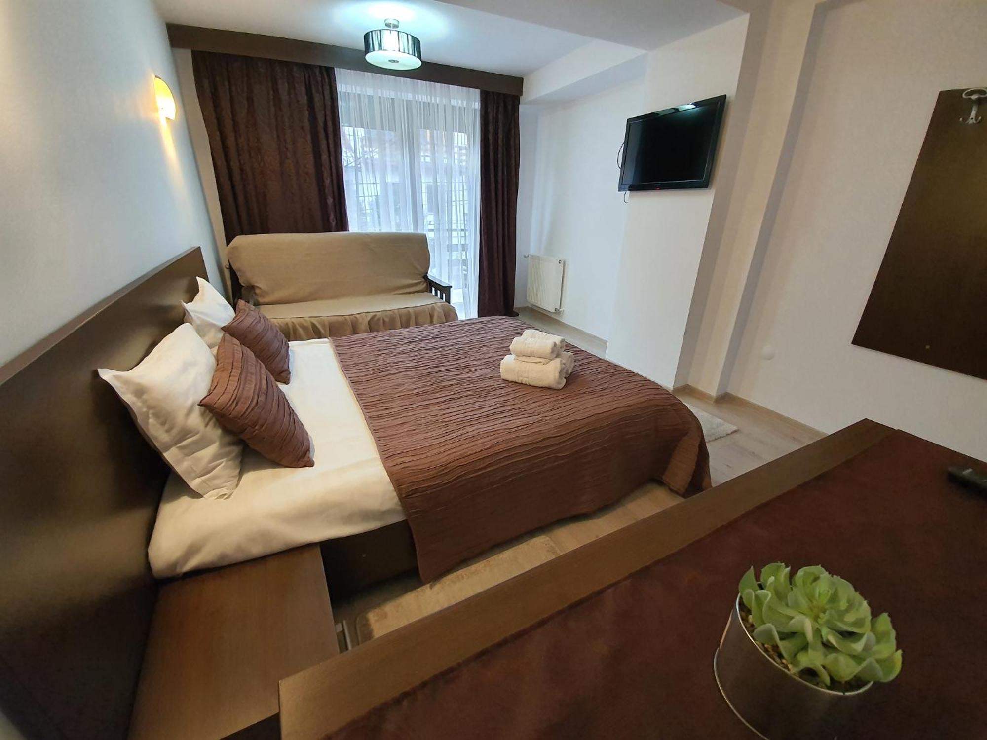 Pensiunea Public House Buşteni Quarto foto