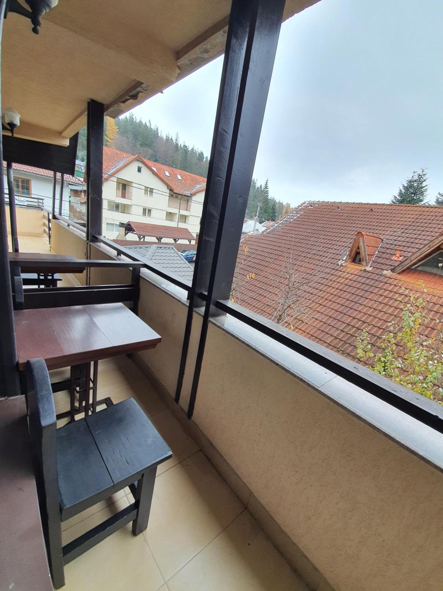 Pensiunea Public House Buşteni Quarto foto